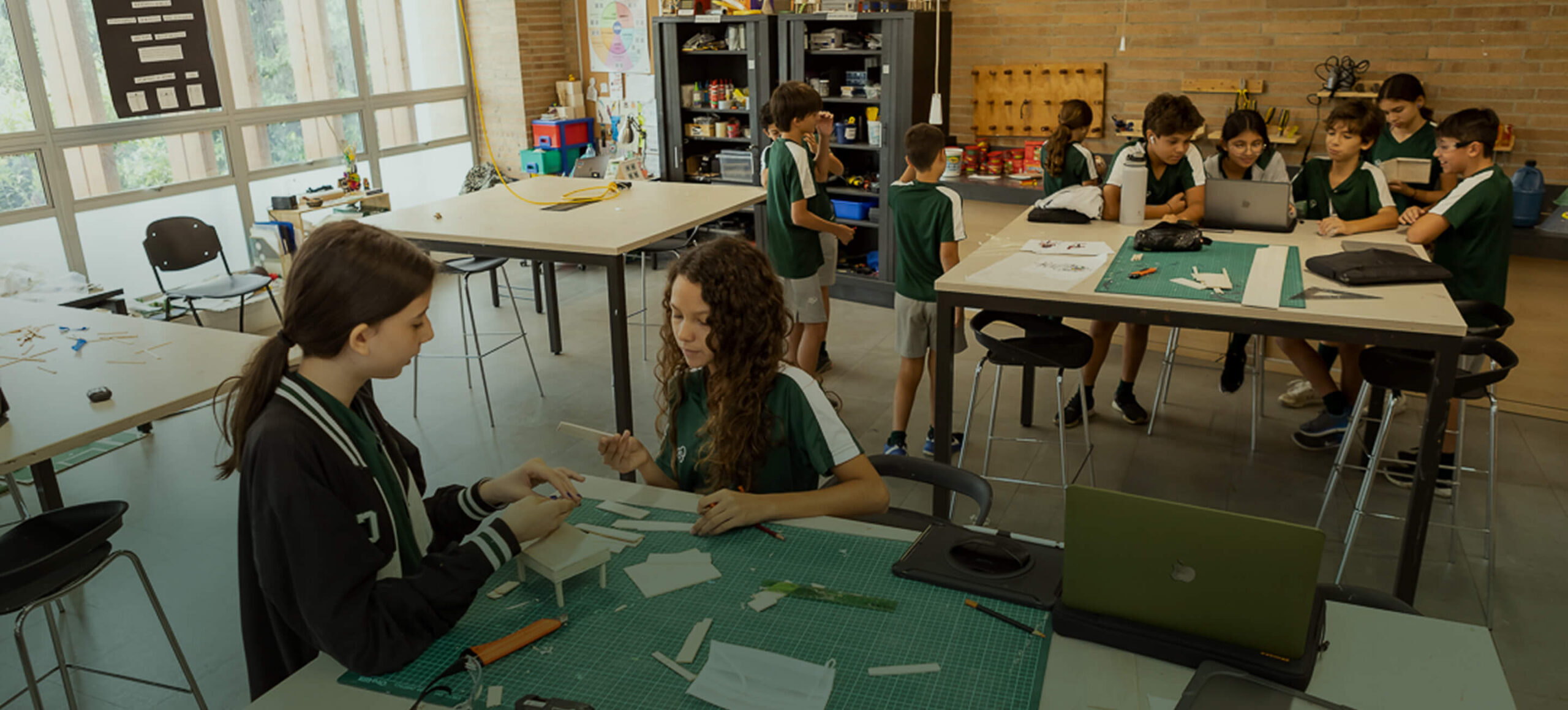 Campus Tour Colegió Colombo Británico