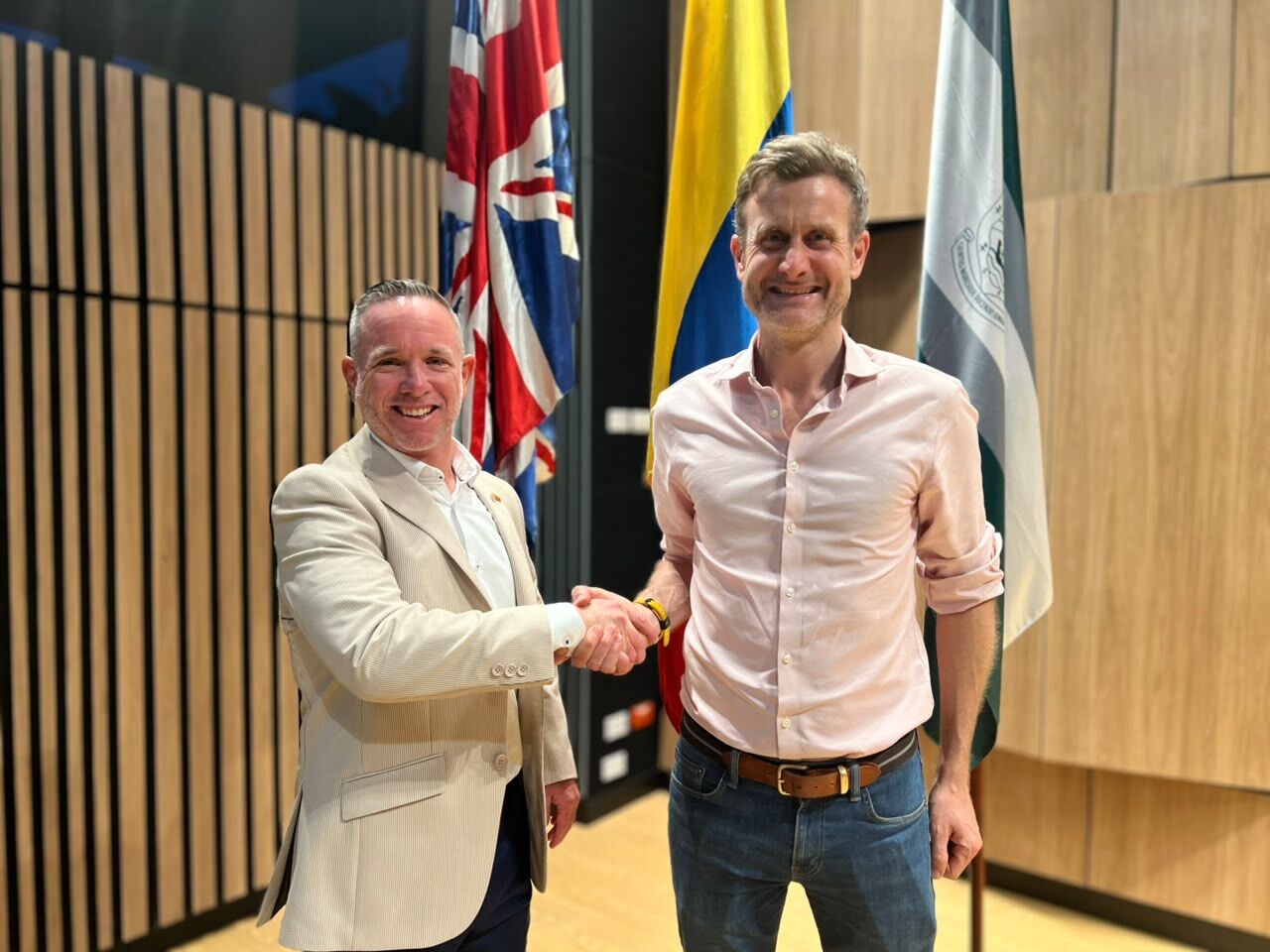 Se profundizan los lazos del CCB con el Reino Unido: Nuestro Rector es nombrado Cónsul Honorario 🇬🇧